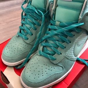 Nike Women Dunk Wedge Essentials